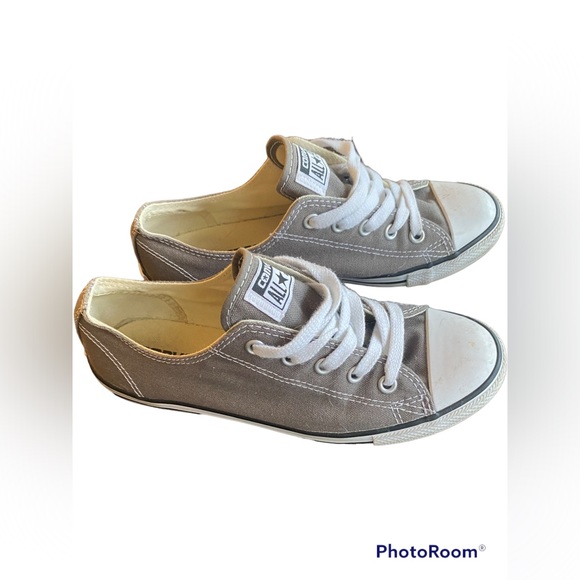 Converse grey low tops - Picture 2 of 2